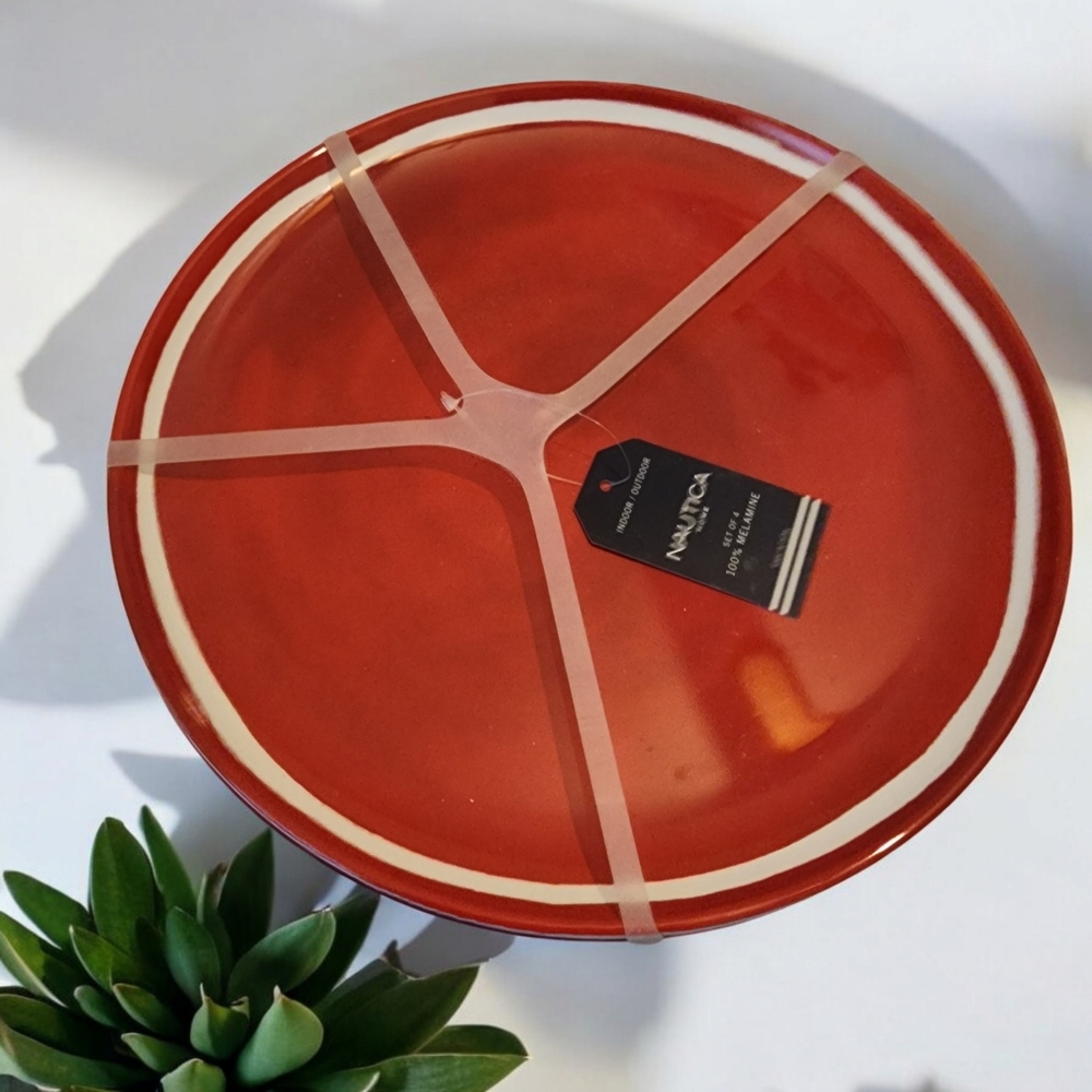 Nautica Home Set of 4 Red White Round Melamine Dinner Plates